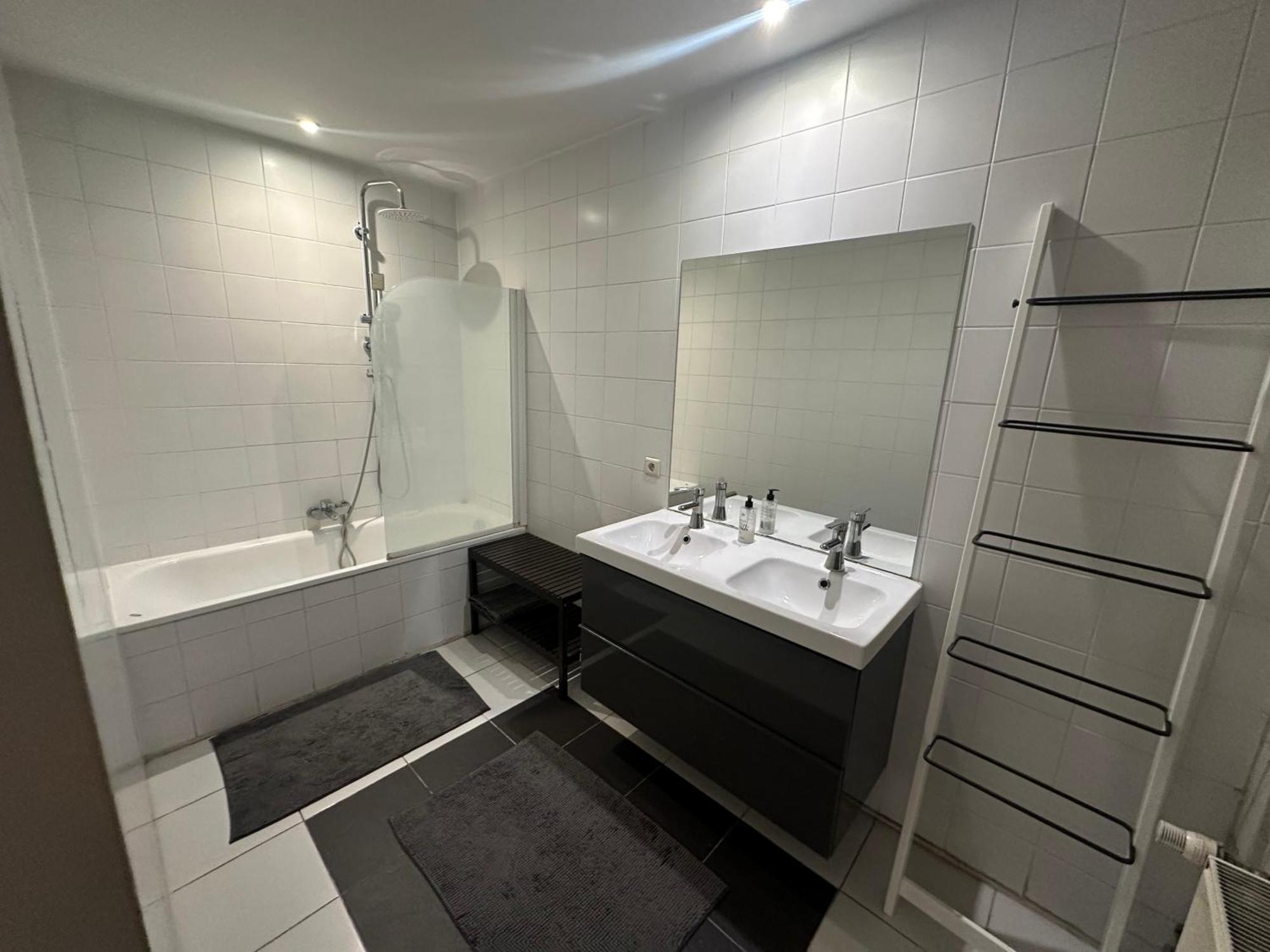 Beautiful Luxurious 1 Bedroom In The Heart Of The European Quarter * Bruxelles